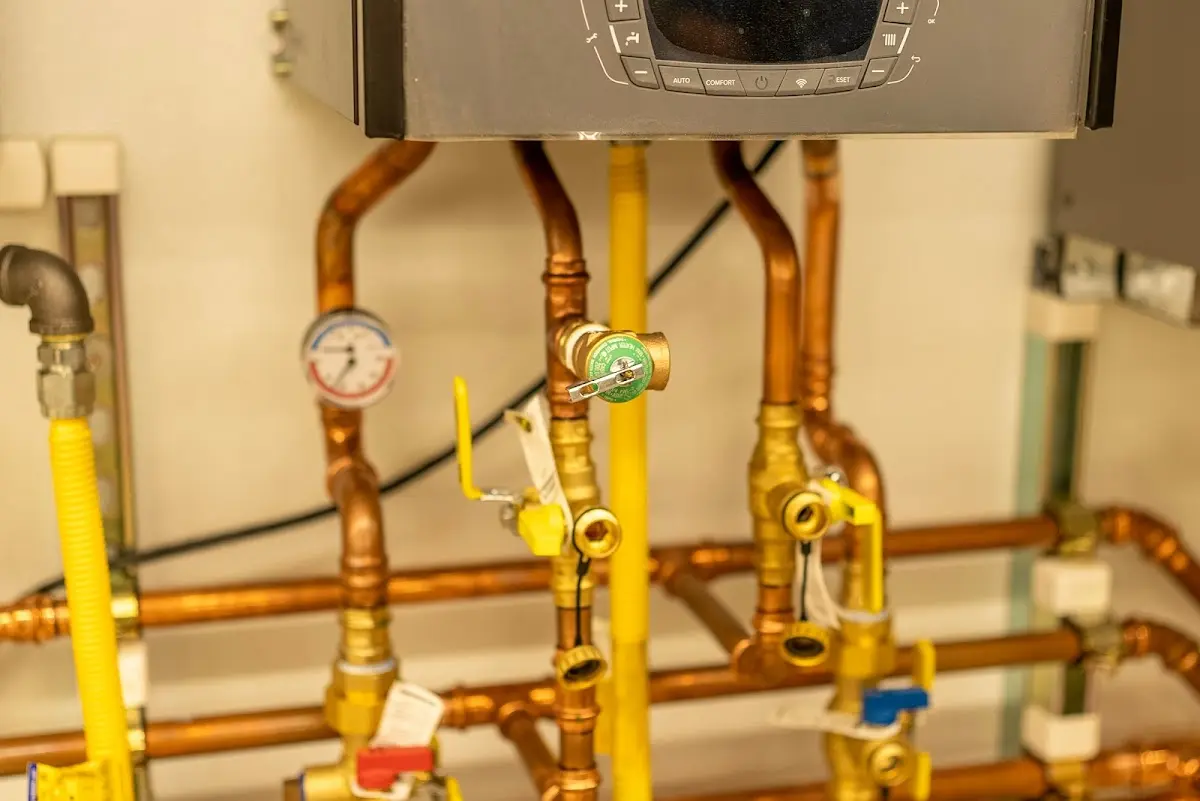 Licensed technician providing Slab Leak Repair for a homeowner in De Soto